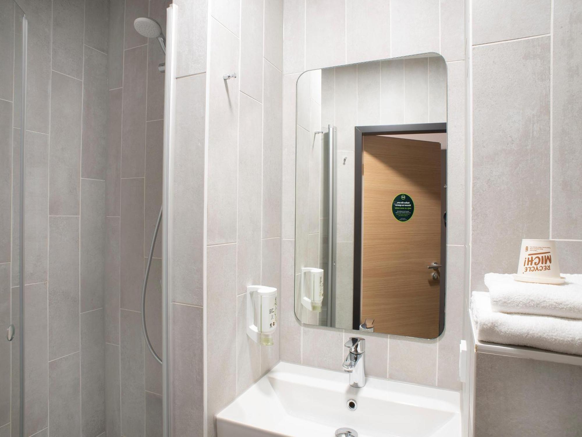 B&B Hotel Schwerin-Sued 외부 사진